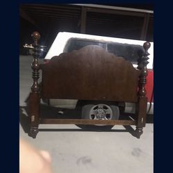 🎁SOLID WOOD  KING SIZE BED FRAME🎁