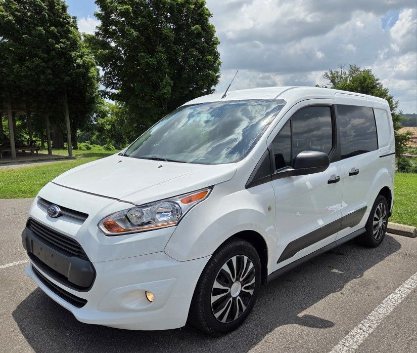 2018 Ford Transit Connect XLT