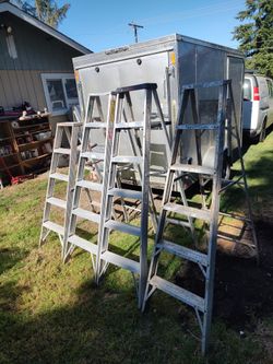 4         ladder   6 foot height aluminum