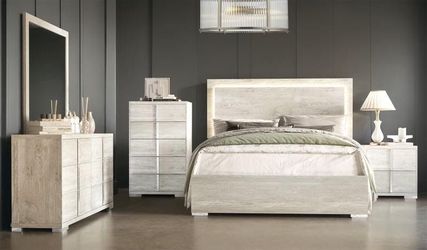 queen bedroom set 4 pieces bed dresser mirror nightstand FINANCE AVAILABLE