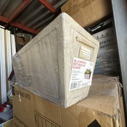 PRIVATE BRAND UNBRANDED 28 in. L x 10 in. W Weathered Gray Composite Rectangular Faux Wood Planter with Rope Handles. $35 