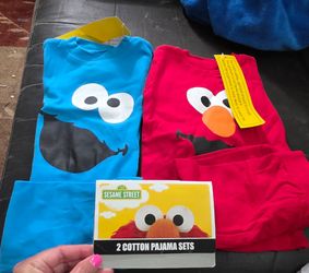 Sesame Street 2-pack cotton pajama set (featuring Elmo and Cookie Monster) 12M with tags
