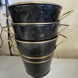 Metal Flower Pots (3) -  ‘5 Inch’ — New! 🪴 💐