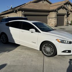 2013 Ford Fusion Hybrid
