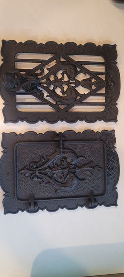 Speakeasy Door Knocker window