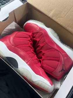 Gym red 11 size 6