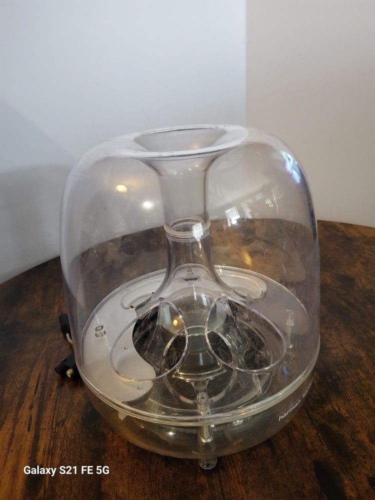 HARMAN KARDON SUBWOOFER