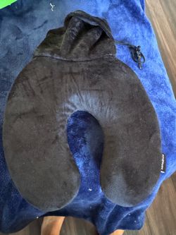 Samsonite Hooded Travel Neck Pillow