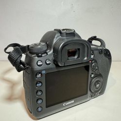 Canon EOS 5D MARK IV  - Black 