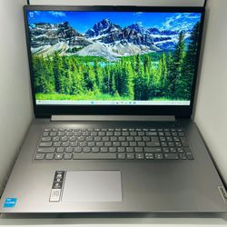 Lenovo iDeaPad 82H9 17.3” Intel Core i3-1115G4 3.0Ghz 12GB 256GB SSD Windows 11