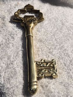 Brass Skeleton Key Bottle opener
