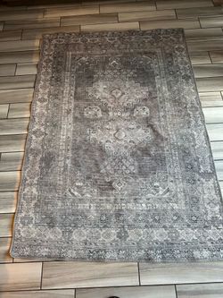 Grey/Charcoal Machine Washable Rug – ~5’ x 7’