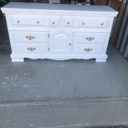 White 6 Drawer 1 Door Dresser
