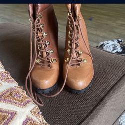 Ralph Lauren Boots Women’s Size 7