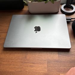 Macbook Pro (M1Pro) Great condition 