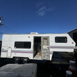 97 Wild Wood 5th Wheel 