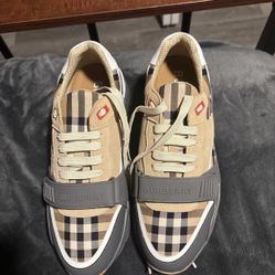 Burberry Shoes