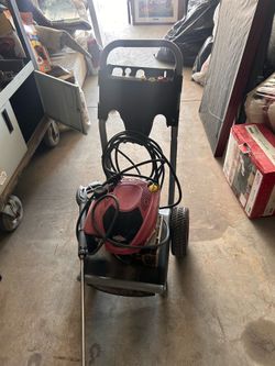Briggs & Stratton pressure washer, model 020420.