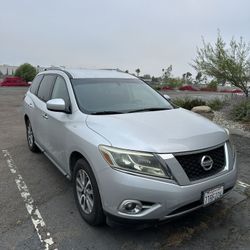2015 Nissan Pathfinder