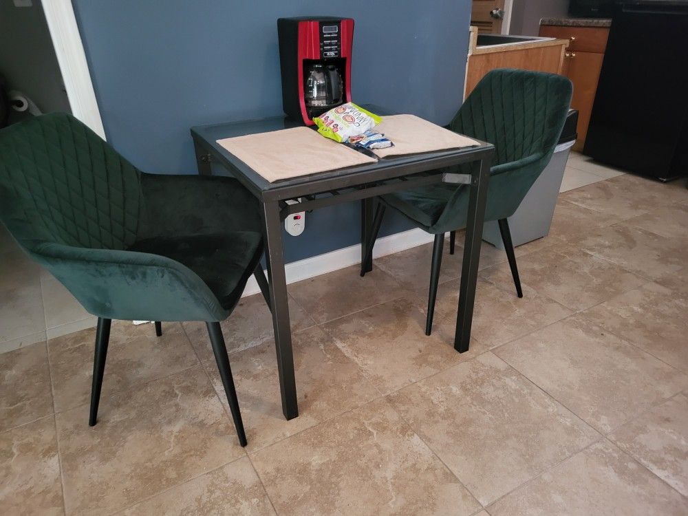 Small Dining Table And 2 Chairs Set Moving