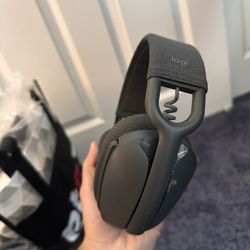 Logitech vibe 125 zone headphones 