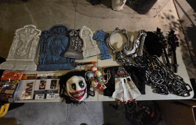 Halloween Decoration and Prop Bundle (2)