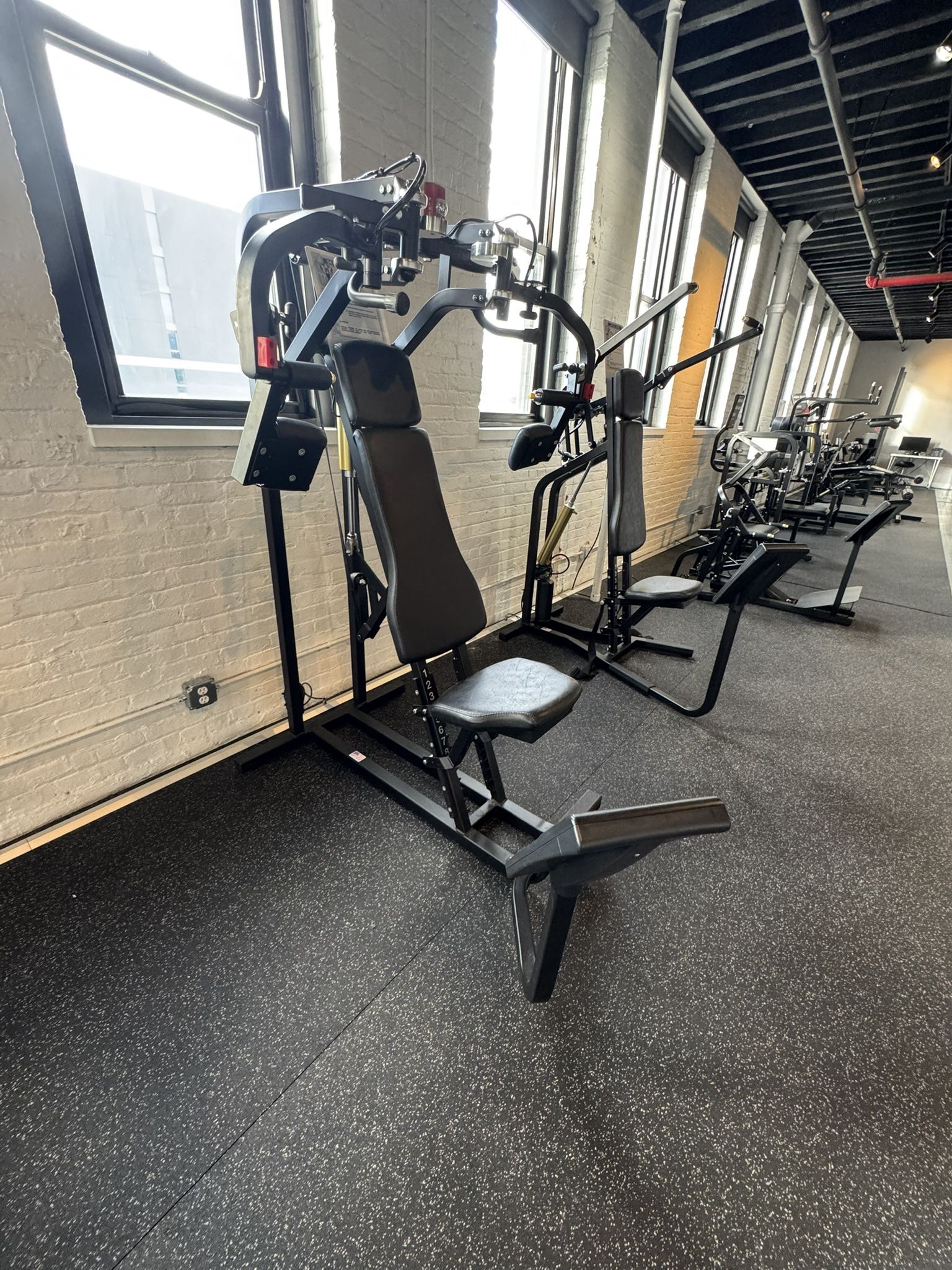 Keiser A-350 Seated Butterfly (Black)