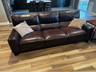 Leather couch - 7.5 feet long