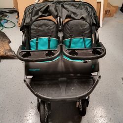 Navigator Double Stroller 