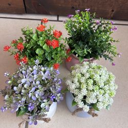 4 Artificial Flowers 