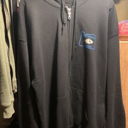 Men’s Black Hoodie XL/XXL Fishing Oregon Surf Perch Zipper  & 2 Outer Pockets 