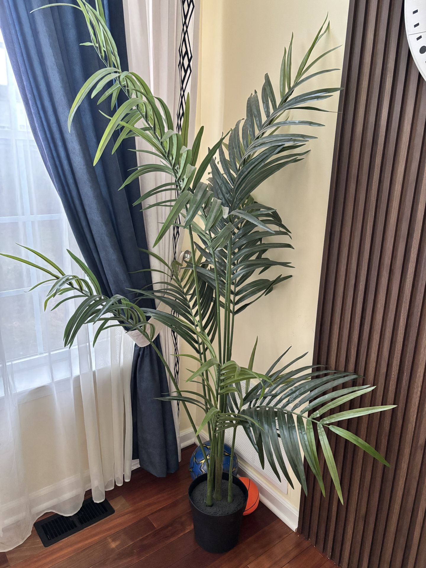 Fake Plant