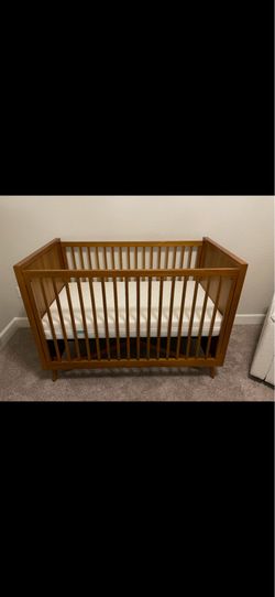 West Elm x Pottery Barn mid century crib (no conversion kit) retails for $800 asking $75. No mattress.