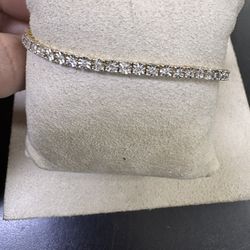 10k Gold Tennis Bracelet 0.64 Carat Diamonds 