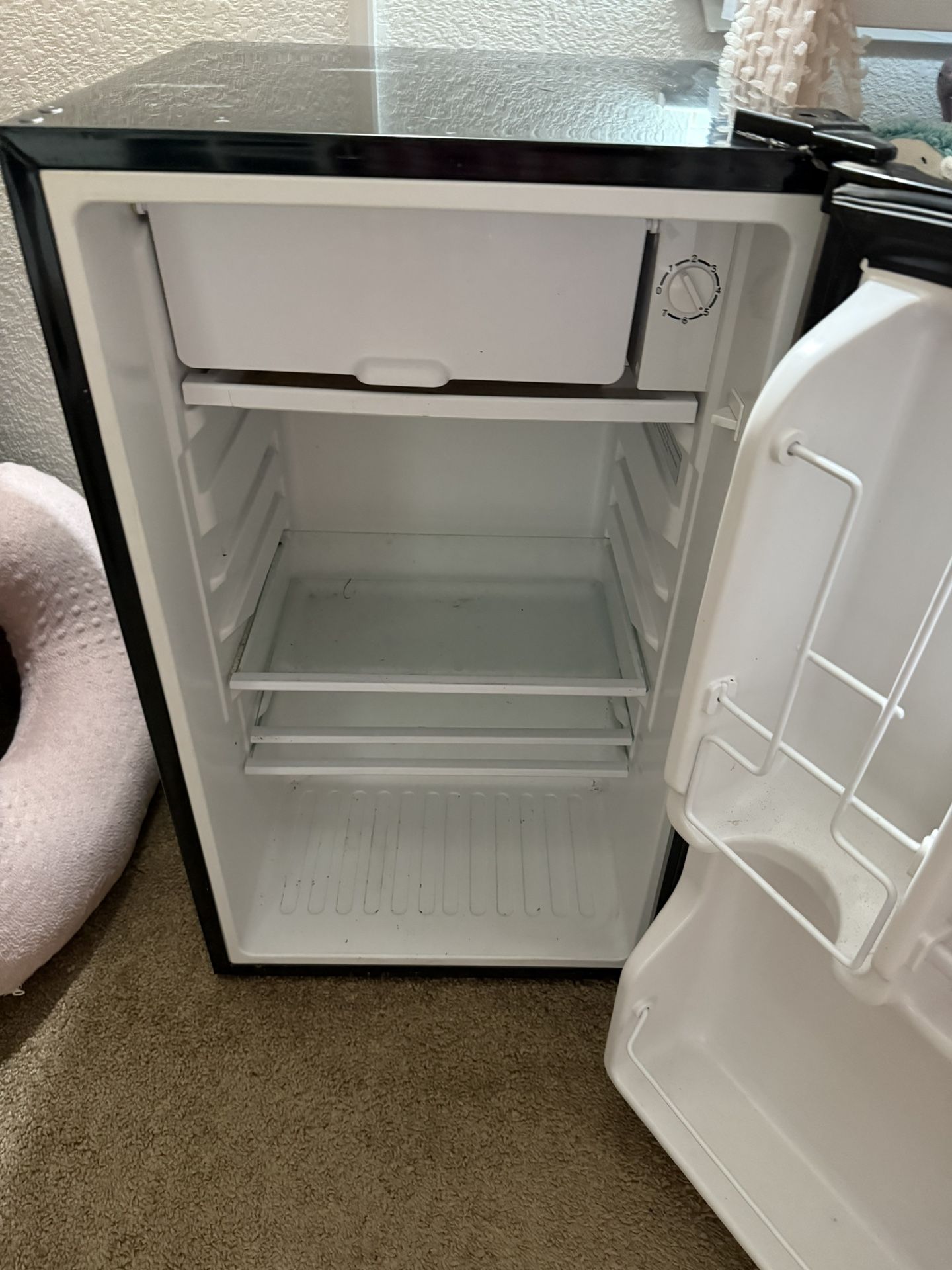 Magic Chef Mini Fridge