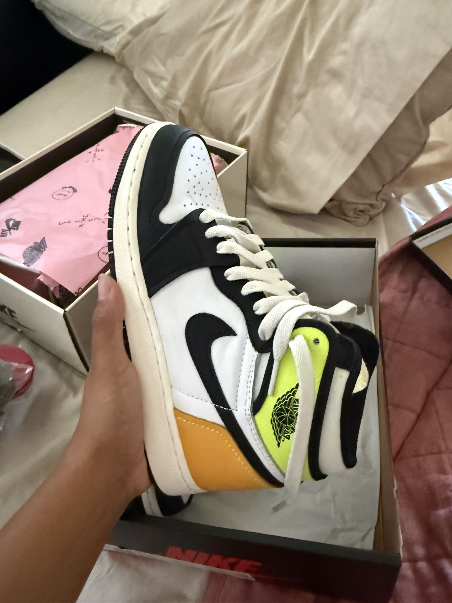 Jordan 1 Volt