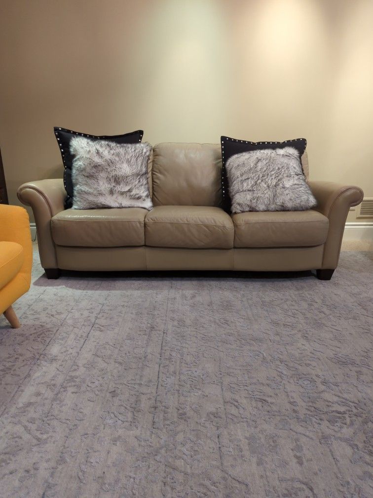 Great Condition 3 Seater Leather Sofa