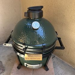 Big green egg cheap mini max for sale