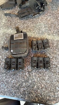 Tactical MOLLE Pouch Set with Mag Pouches