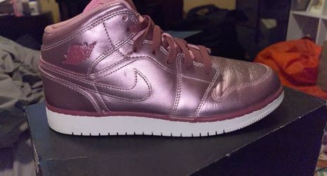 Air Jordan 1 Mid SE GS 'Pink Rose'