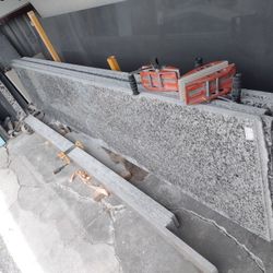 Granite 1/2 Slabs 