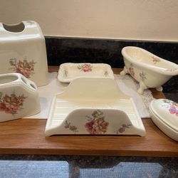 6 piece vintage Athena bathroom set up 