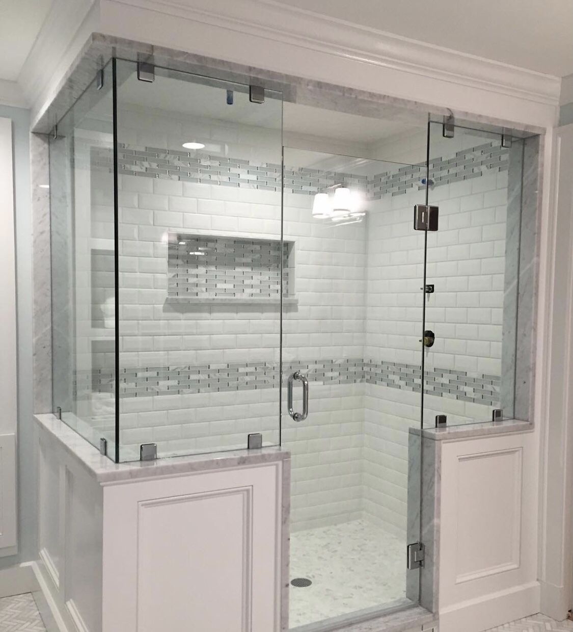 Glass shower Doors