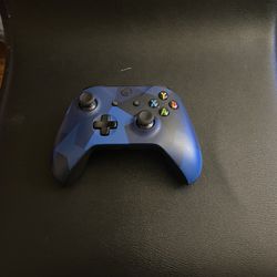 Xbox One Blue Camo Controller