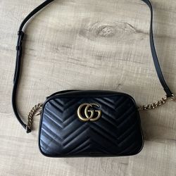 Gucci GG Marmont Camera Bag