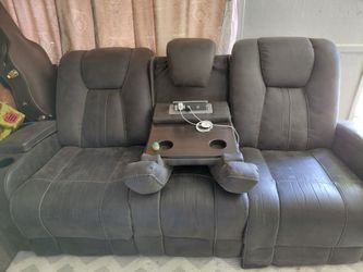 Gray Reclining Sofa with Console and Cup Holders