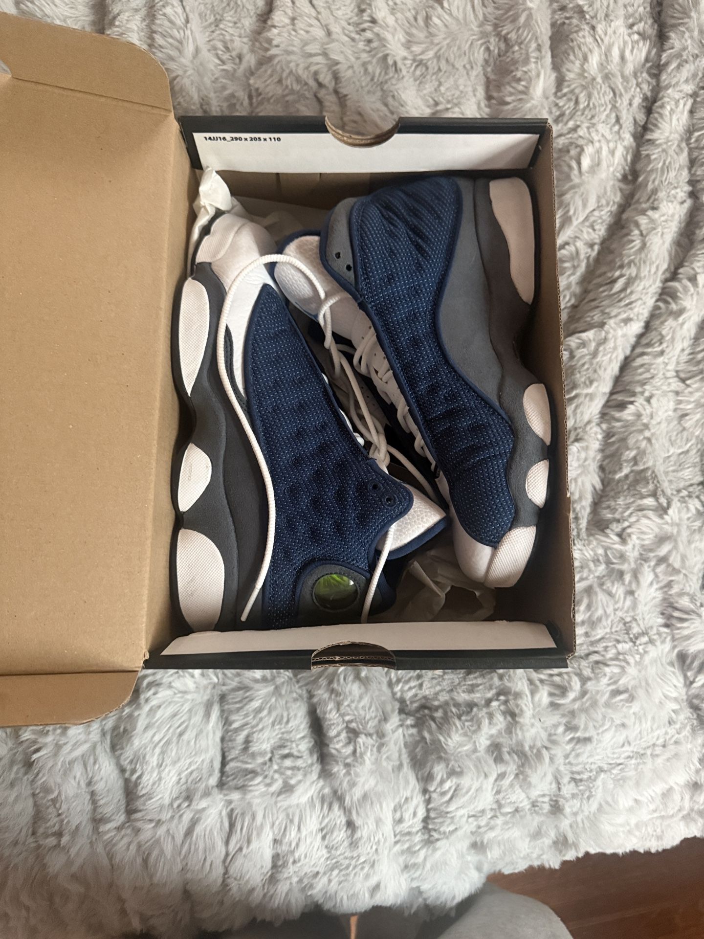 Jordans 13 Retro Kids Size 6 Women’s 7