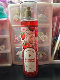 Bath & Body Works Strawberry Pound Cake