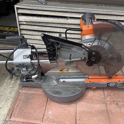 Rigid 12” Dual Beveled Miter Saw