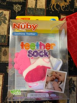 Nubby tether socks in pink